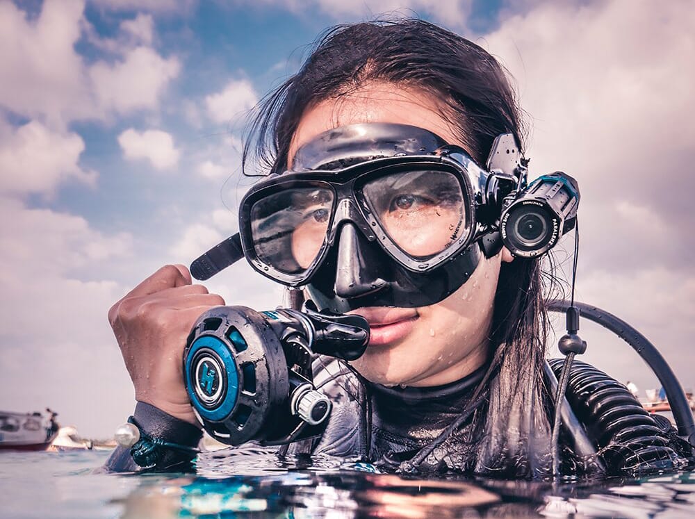 Find the Best Diving Cameras in 2021 (7 Amazing Picks)
